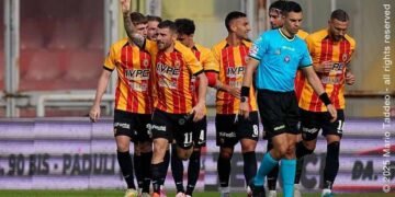 Il Benevento sfida la Salernitana nel derby campano di Serie C