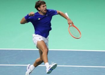 L'Italia vince la Coppa Davis: l'esultanza del tennista italiano Flavio Cobolli