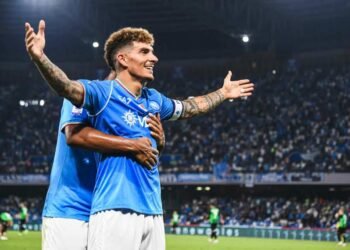 Di Loreno con la maglia del Napoli