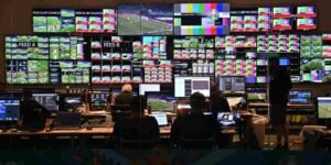 Arbitri, Ceferin si schiera coi tifosi: “Falli di mano e VAR? Non li capisco nemmeno io”