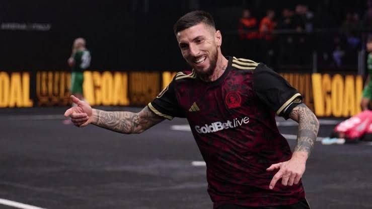 Nicola Loiodice in Kings Cup con la maglia dei Caesar di Damiano Er Faina ed En3rix