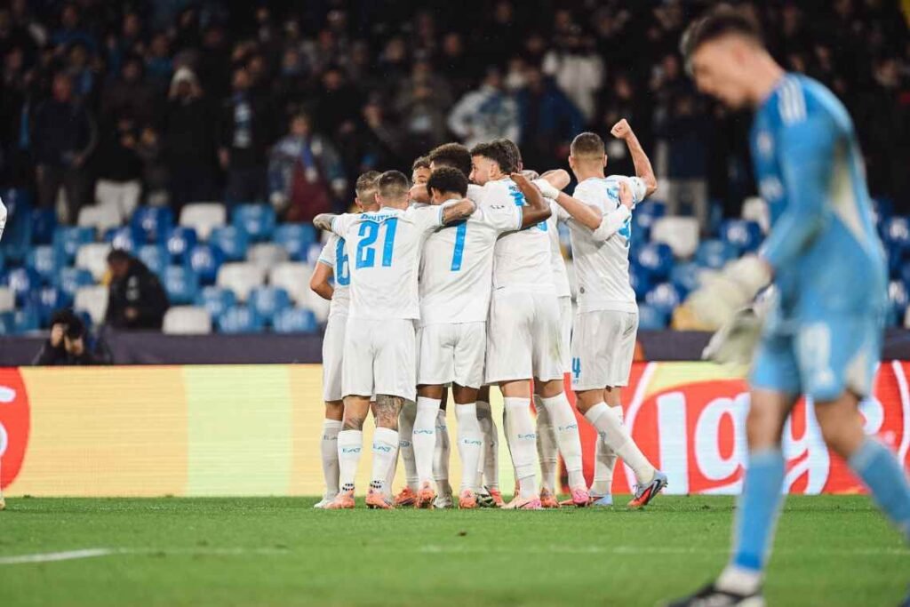 Napoli, i calciatori esultano per il gol segnato al Qarabag in Champions League