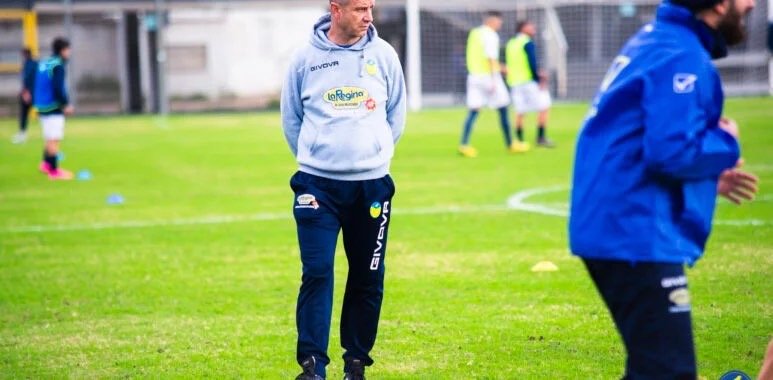 Scafatese Calcio-Esonerato Gianluca Esposito