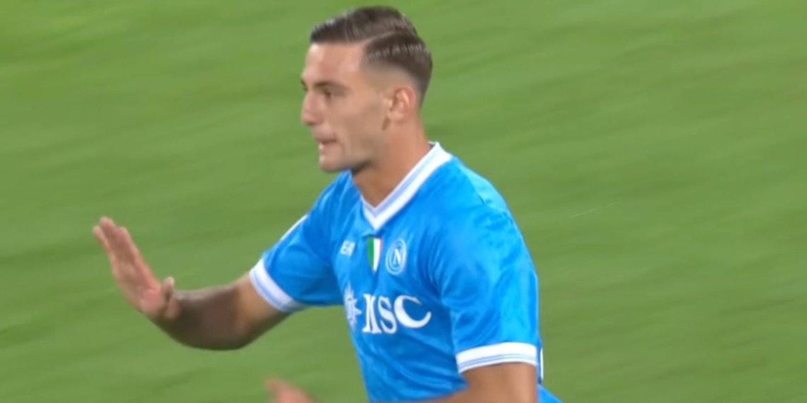 Lorenzo Lucca e le critiche severe dei tifosi del Napoli