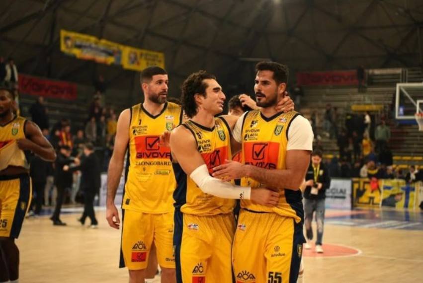 Basket: la Givova Scafati vince contro Cremona nella gara di domenica al Palamangano