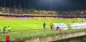 La crisi del Giugliano non conosce fine: tutto troppo facile per il Benevento che vince 4-0