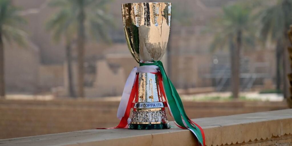 Supercoppa italiana, il trofeo che viene assegnato in Arabia Saudita