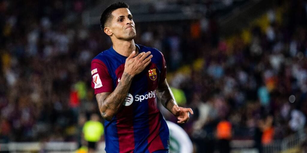 Cancelo con la maglia del Barcellona