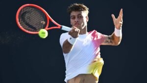 Roland Garros, Cobolli vola ai quarti: Svajda ko in quattro set