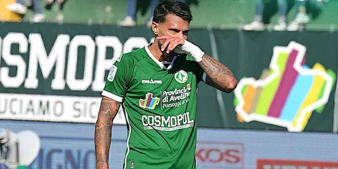 Lescano attaccante Avellino