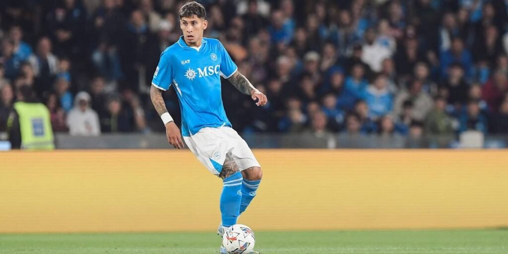 Olivera con la maglia del Napoli