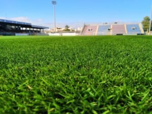 Giugliano, la salvezza diretta si complica: a Casarano arriva la seconda sconfitta di fila