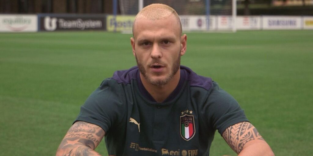 Dimarco con la maglia dell'Italia