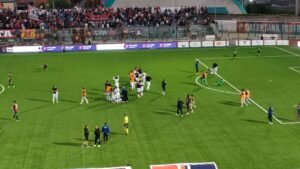 Verdetti al triplice fischio: Giugliano salvo, Casertana ai Playoff da quinta