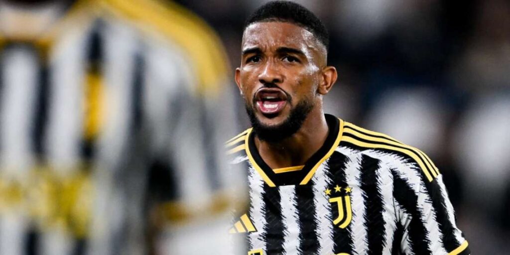 Bremer con la maglia della Juventus