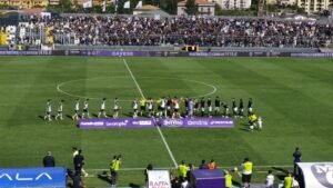 La Cavese fa il bis e vince anche il derby contro la Casertana, falchetti in crisi profonda
