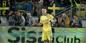 Frosinone, la favola di Raimondo: capocannoniere in Serie A e piedi per terra